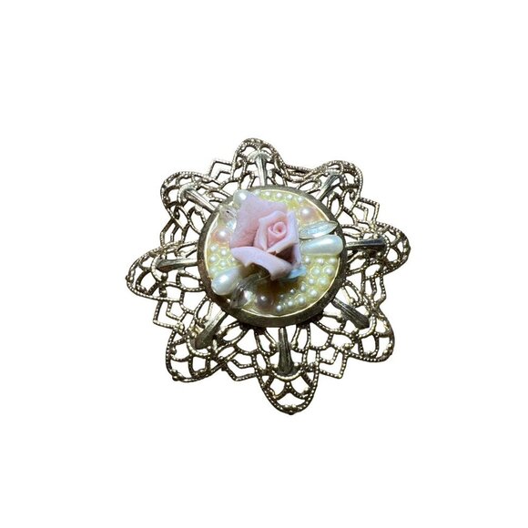 Vintage Brooch Gold Tone Filagree Ceramic 3D Bisque Porcelain Flower Faux Pearls - Picture 8 of 9